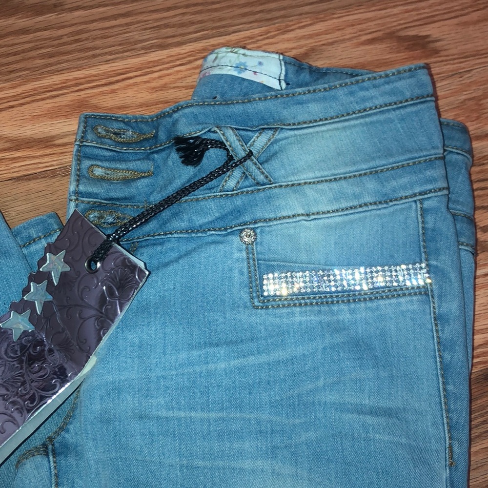 Low rise blue skinny jeans